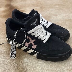 Off-White Black and White Athletic Shoes 2013 “Adam is Eve”